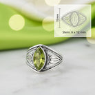 [KI] Peridotring aus Silber mit Maßangaben zu Ring und Edelstein