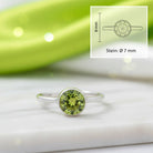 [KI] Peridotring aus Silber mit Maßangaben zu Ring und Edelstein