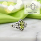 [KI] Peridotring aus Silber mit Maßangaben zu Ring und Edelstein