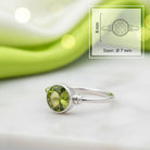 [KI] Peridotring aus Silber mit Maßangaben zu Ring und Edelstein