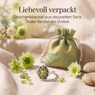 [KI] Silberring mit Peridot und Geschenkbeutel aus recyceltem Sari