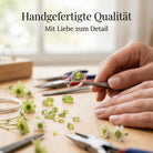 [KI] Handgefertigter Silberring mit Peridot bei der Schmuckherstellung