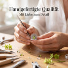 [KI] Handgefertigter Silberring mit Peridot bei der Schmuckherstellung