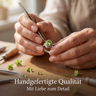 [KI] Handgefertigter Silberring mit Peridot bei der Schmuckherstellung