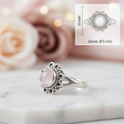[KI] Rosenquarzring aus Silber mit Maßangaben zu Ring und Edelstein