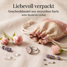 [KI] Silberring mit Rosenquarz und Geschenkbeutel aus recyceltem Sari