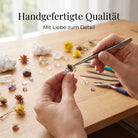 [KI] Handgefertigter Silberring mit Tigerauge bei der Schmuckherstellung