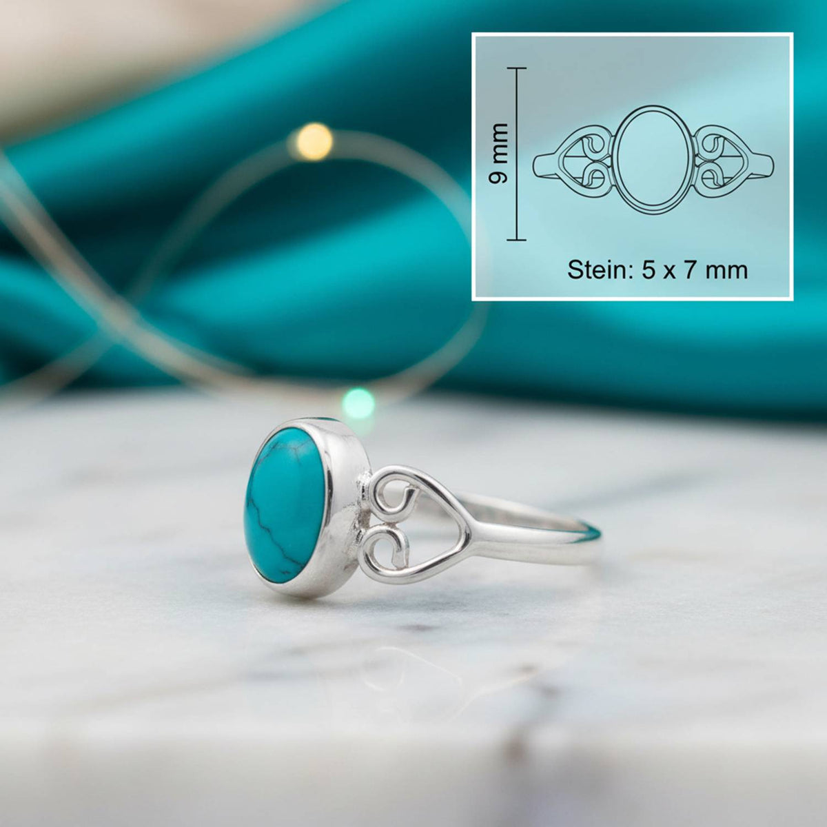 Türkisring aus Silber mit Maßangaben zu Ring und Edelstein