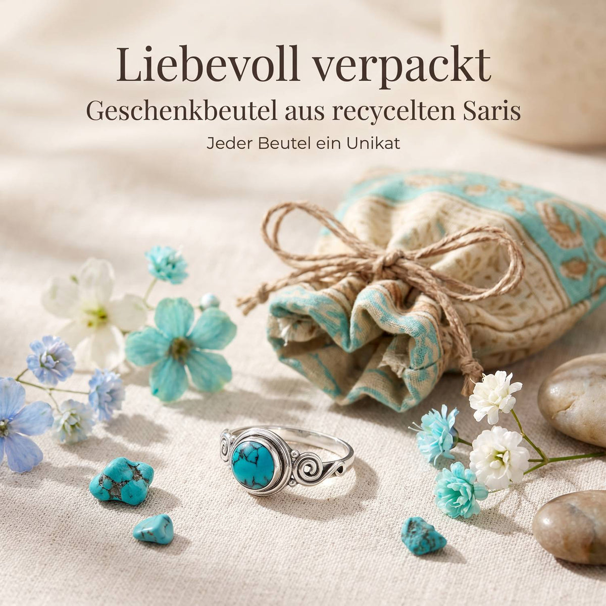 Silberring mit Türkis und Geschenkbeutel aus recyceltem Sari