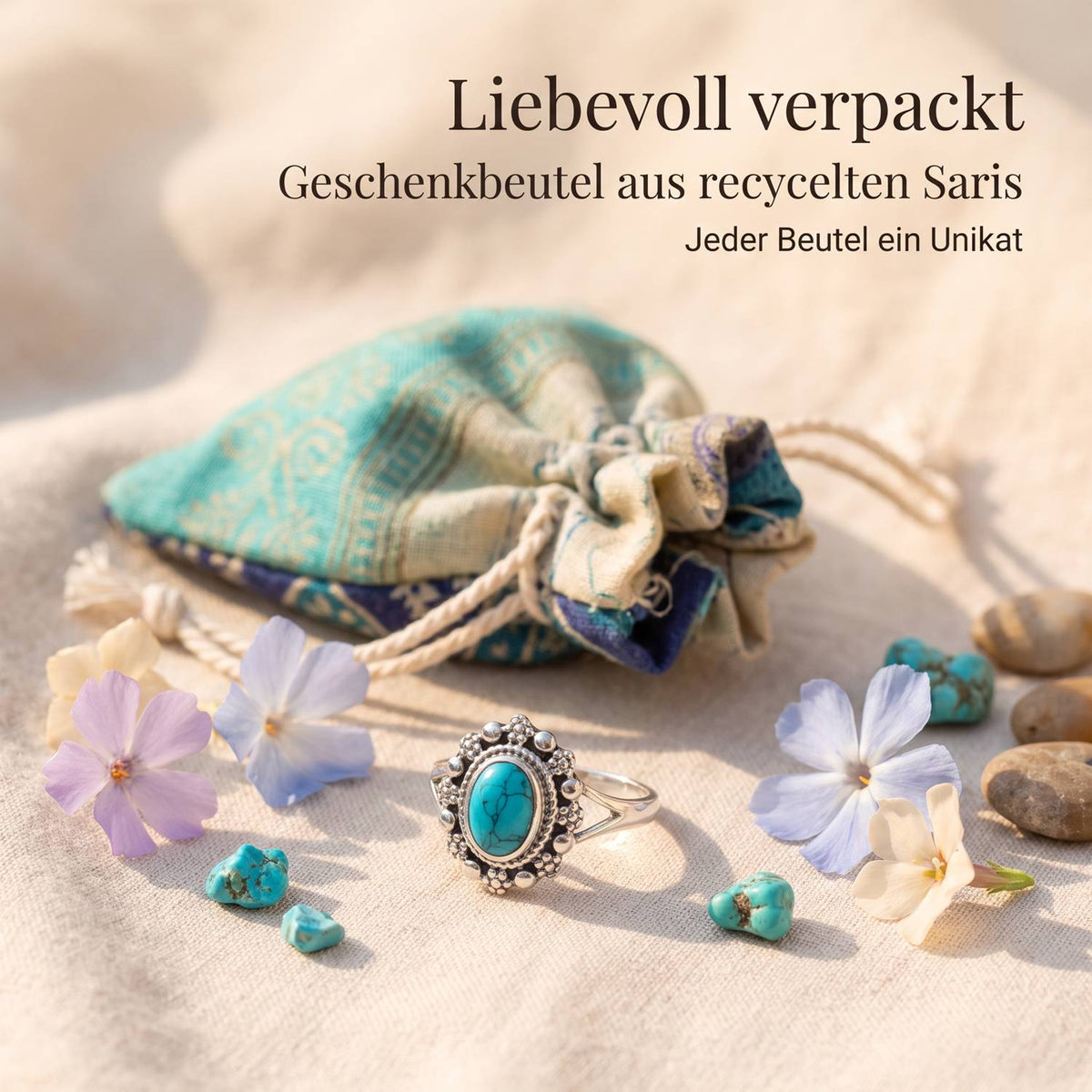 Silberring mit Türkis und Geschenkbeutel aus recyceltem Sari