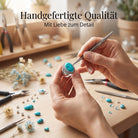 [KI] Handgefertigter Silberring mit Türkis bei der Schmuckherstellung