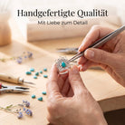 [KI] Handgefertigter Silberring mit Türkis bei der Schmuckherstellung