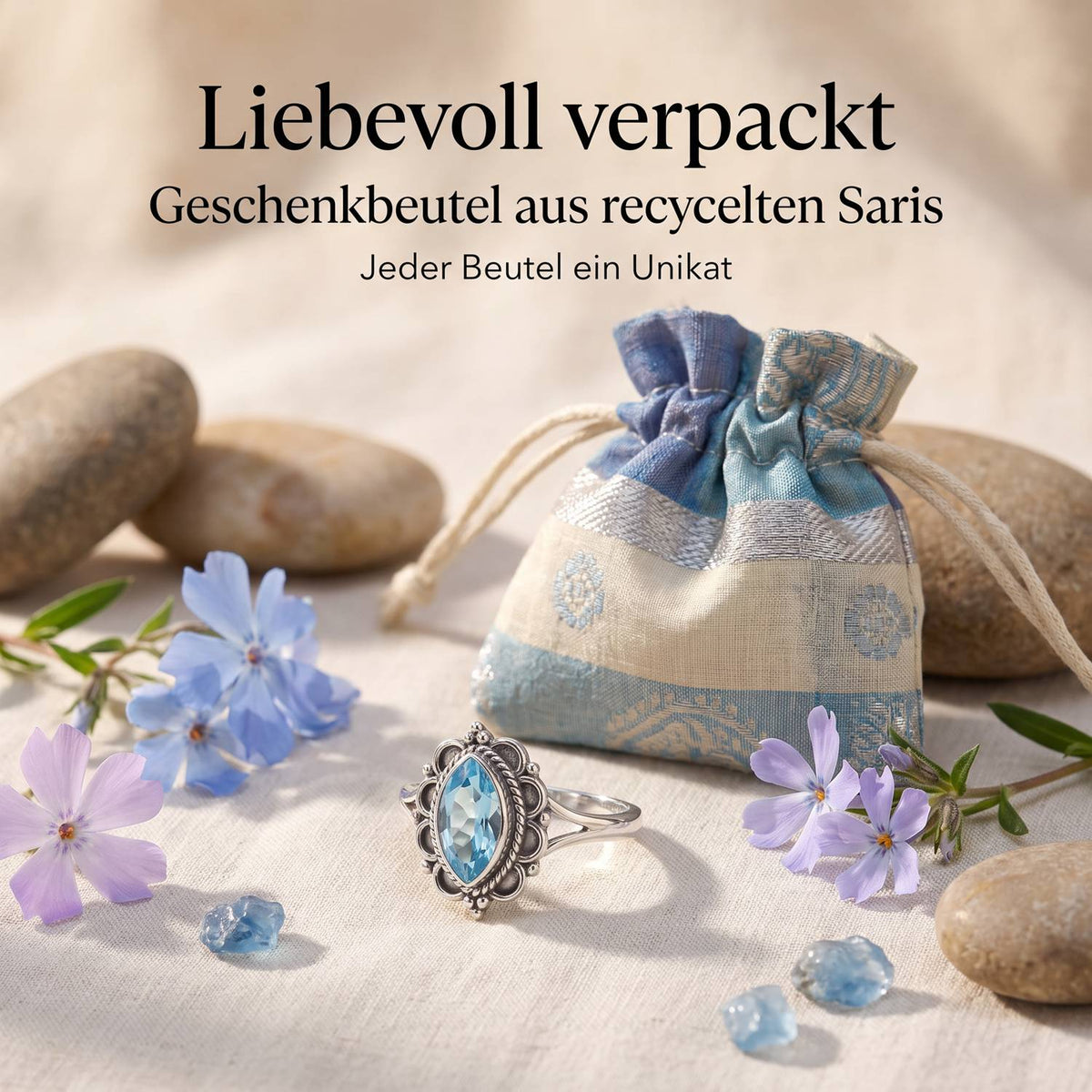 Silberring mit Topas und Geschenkbeutel aus recyceltem Sari