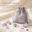 [KI] Silberring mit Topas und Geschenkbeutel aus recyceltem Sari