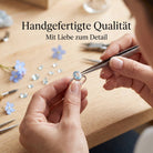 [KI] Handgefertigter Silberring mit Topas bei der Schmuckherstellung