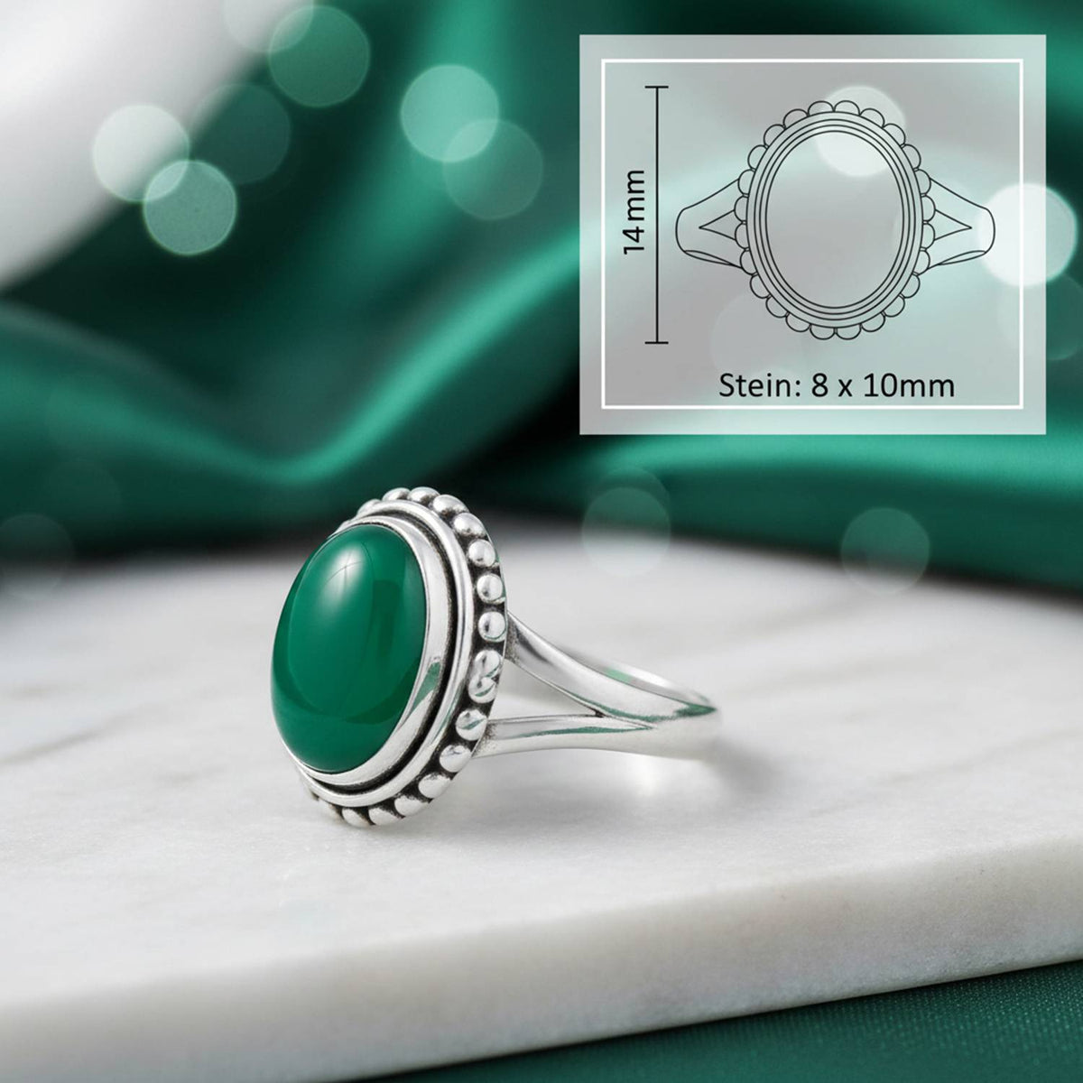 grüner Onyxring aus Silber mit Maßangaben zu Ring und Edelstein
